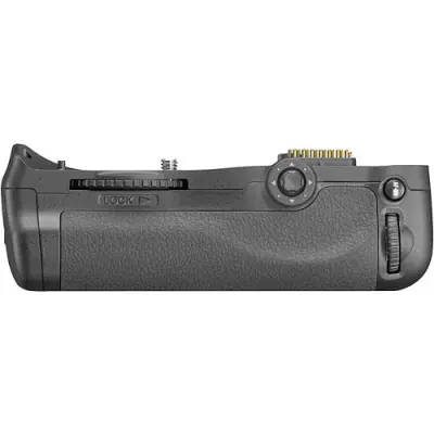 Nikon MB-D10 Multi-Power Battery Grip alternate view