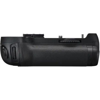 Nikon MB-D12 Multi Power Battery Pack alternate view