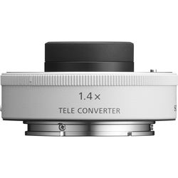 Sony FE 1.4x Teleconverter - alternate view